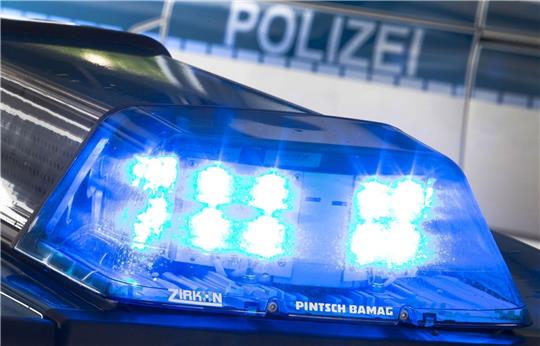 Zwei Männer sind in der vergangenen Woche im Umfeld des Stader Bahnhofs überfallen worden. Ein Opfer wurde verletzt. Foto: dpa-Bildfunk