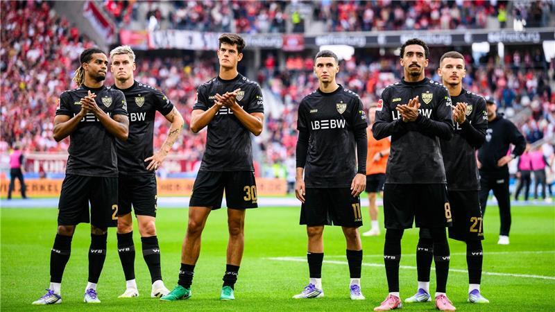 VfB und Hoeneß unter Druck: Ruhe oder Sturm? Zwei Niederlagen in drei Spielen: Stuttgarts Liga-Start ist missglückt. (Archivbild)