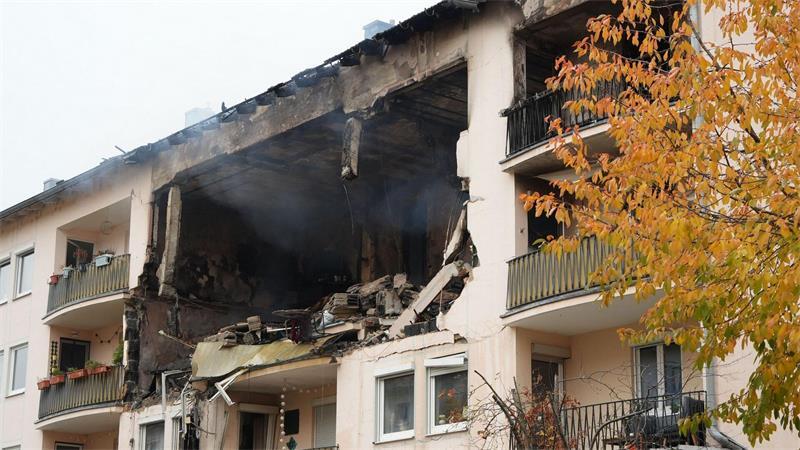Hausexplosion in Regensburg: Leiche geborgen Zwei Personen wurden nach der Explosion vermisst.
