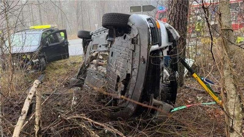 Zwei Schwerverletzte nach Crash im Stader Nachbarkreis.
