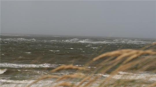 Zwei Segler geraten vor der Insel Norderney in Seenot. (Symbolbild)