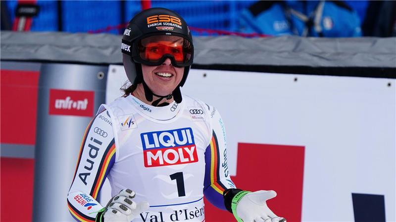 Schneller als Vonn: Weidle-Winkelmann Zweite in Abfahrt Zwei Winter lang verpasste Kira Weidle-Winkelmann Podestplätze im Weltcup.