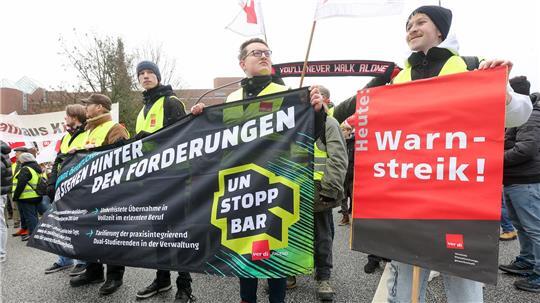 Zwei Wochen lang gibt es Proteste im öffentlichen Dienst - auch in Kiel. (Archivbild)