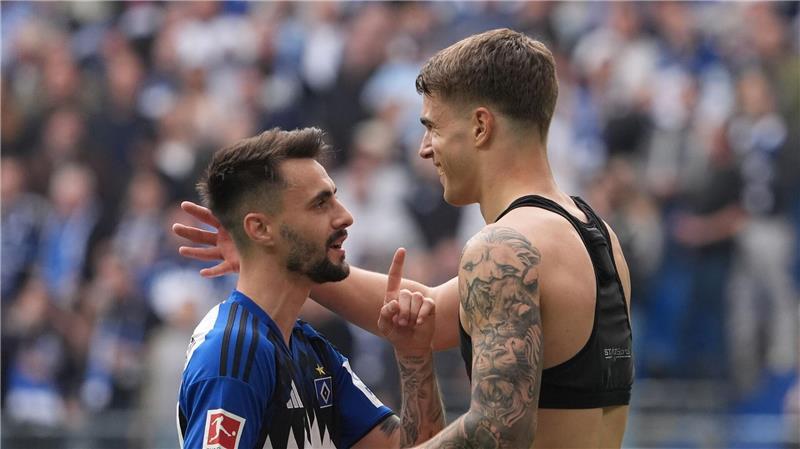 Zwei, die den HSV in seiner ersten Bundesliga-Saison nach sieben Jahren geprägt haben: Fabio Vieira (l) und Luka Vuskovic.
