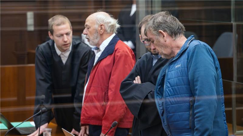 Zwei mutmaßliche ehemalige Mitglieder der linksextremistischen Gruppe „Das Komitee“ kommen vor Gericht. 