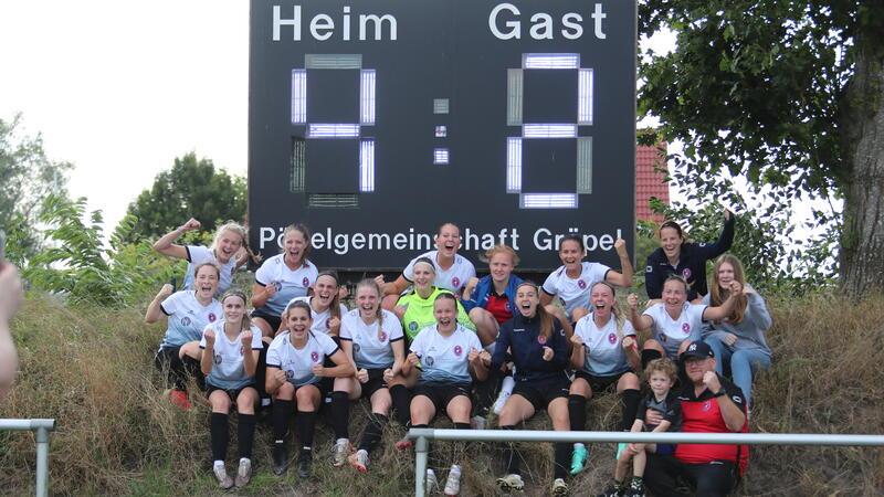 Zweites Saisonspiel, erster Sieg: Der FC Oste/Oldendorf feiert das 4:2 gegen A/O II in der Landesliga.