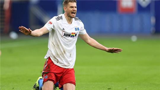 Zweitliga-Rekordtorschütze Simon Terodde traf auch für den HSV.