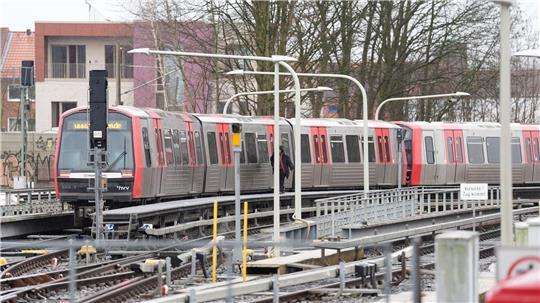 Zwischen Barmbek und Mundsburg fahren von Freitag bis Sonntag keine U-Bahnen. (Archivbild)