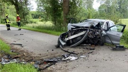 Zwischen Harsefeld und Hollenbeck ist ein Senior verunglückt und bei dem Unfall schwer verletzt worden.