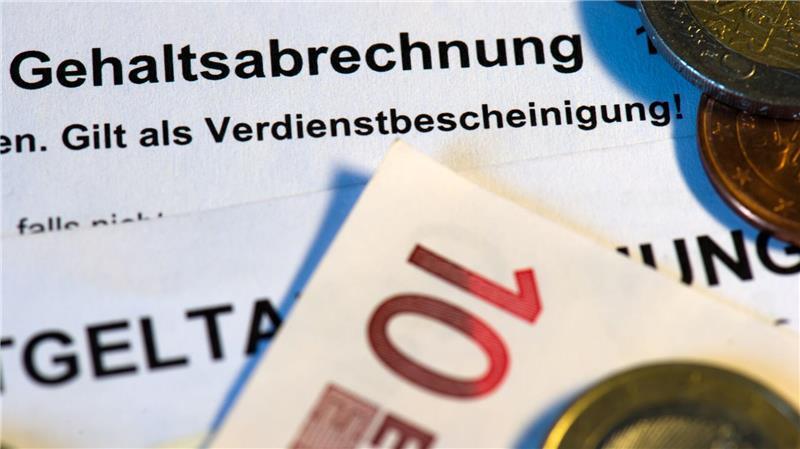 Im Westen 17 Prozent mehr Bruttoverdienst als im Osten Zwischen Ost und West klafft weiterhin eine Lohnlücke von fast 21 Prozent. (Symbolbild)