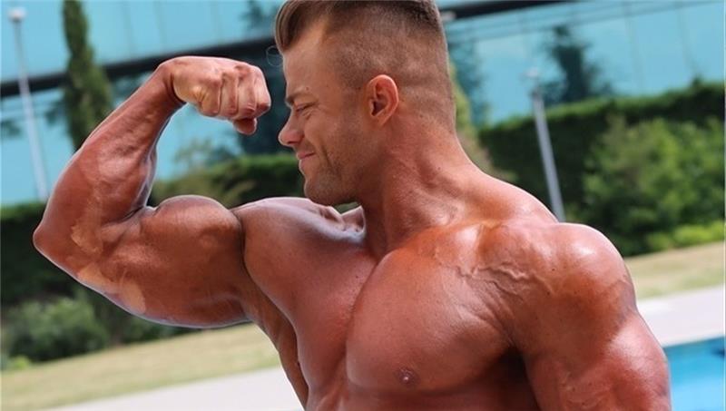 Stader Knut Kittelmann feiert den WM-Titel im Bodybuilding Zwölf Jahre lang trainierte Knut Kittelmann seinen Körper. Fotos: Sascha Prinz-ironflash.de