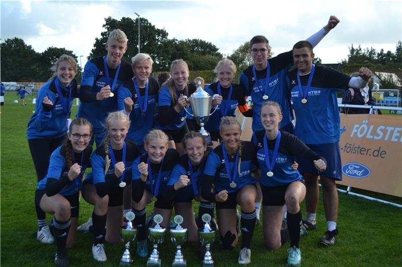 Zwölf Talente aus dem Kreis und eine Trainerin gewannen in Kellinghusen den Europapokal. Foto: Bartsch