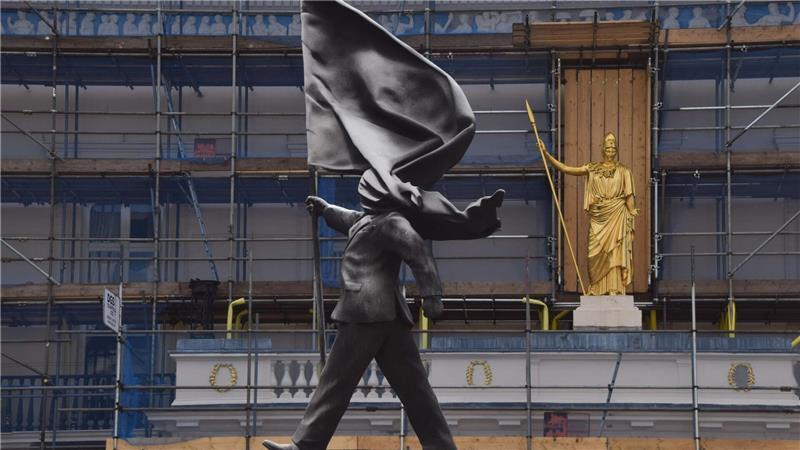 isher gibt es keine offizielle Bestätigung dafür, dass der britische Künstler Banksy hinter diesem Kunstwerk steckt.