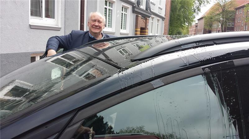 Auto von Cuxhavener SPD-Politiker mehrmals beschädigt <p>Der Wagen des Cuxhavener SPD-Kommunalolitikers Gunnar Wegener ist erneut zur Zielscheibe eines Angriffs von Unbekannten geworden. Foto: Lütt</p>