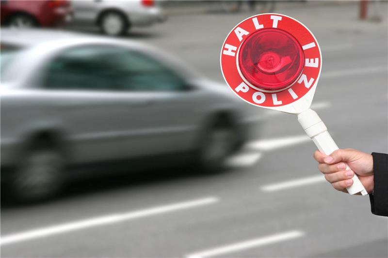 <p>Öfter als ihnen sicher lieb war mussten die Polizeibeamten bei der Verkehrskontrolle in Goslar eingreifen. Foto: Symbolbild</p>