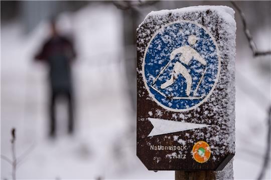<p>Viele Wintersportler hat es am Sonnabend wieder in den verschneiten Harz gezogen. Archivfoto: Swen Pförtner/dpa<br></p>