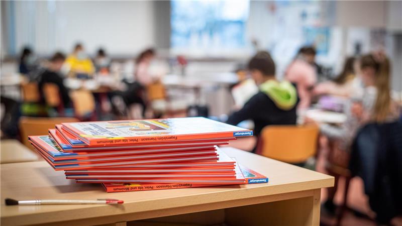 <p>Vom Zeugnis enttäuscht: Kriegen Schüler mit oder ohne Schulnoten ein besseres Feedback? Experten streiten darüber. Foto: Hartmann<br></p>