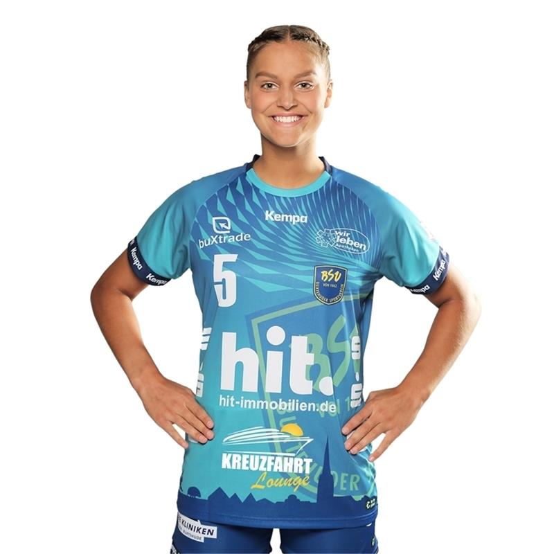 Jetzt abstimmen und gewinnen: Wer wird die BSV-Spielerin der Saison? <strong>Maj Nielsen (20) </strong>
<li><strong>Nr.: 5</strong></li>
<li><strong>Im BSV seit: 2015-2020, 2022</strong></li>
<li><strong>Früherer Verein: HL Buchholz 08-Rosengarten</strong></li>
<li><strong>Position: Rechtsaußen</strong></li>
<li><strong>Bundesliga-Spiele: 19</strong></li>
<li><strong>Bundesliga-Tore: 31</strong></li>
<li><strong>Saison-Spiele: 19</strong></li>
<li><strong>Saison-Tore: 31</strong></li>
